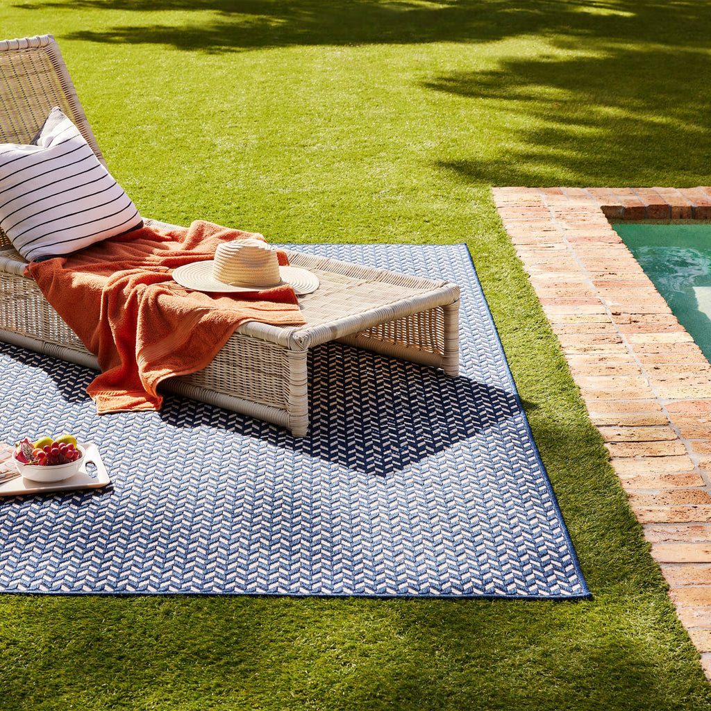 Taraji Herringbone Indoor/Outdoor Rug | Navy